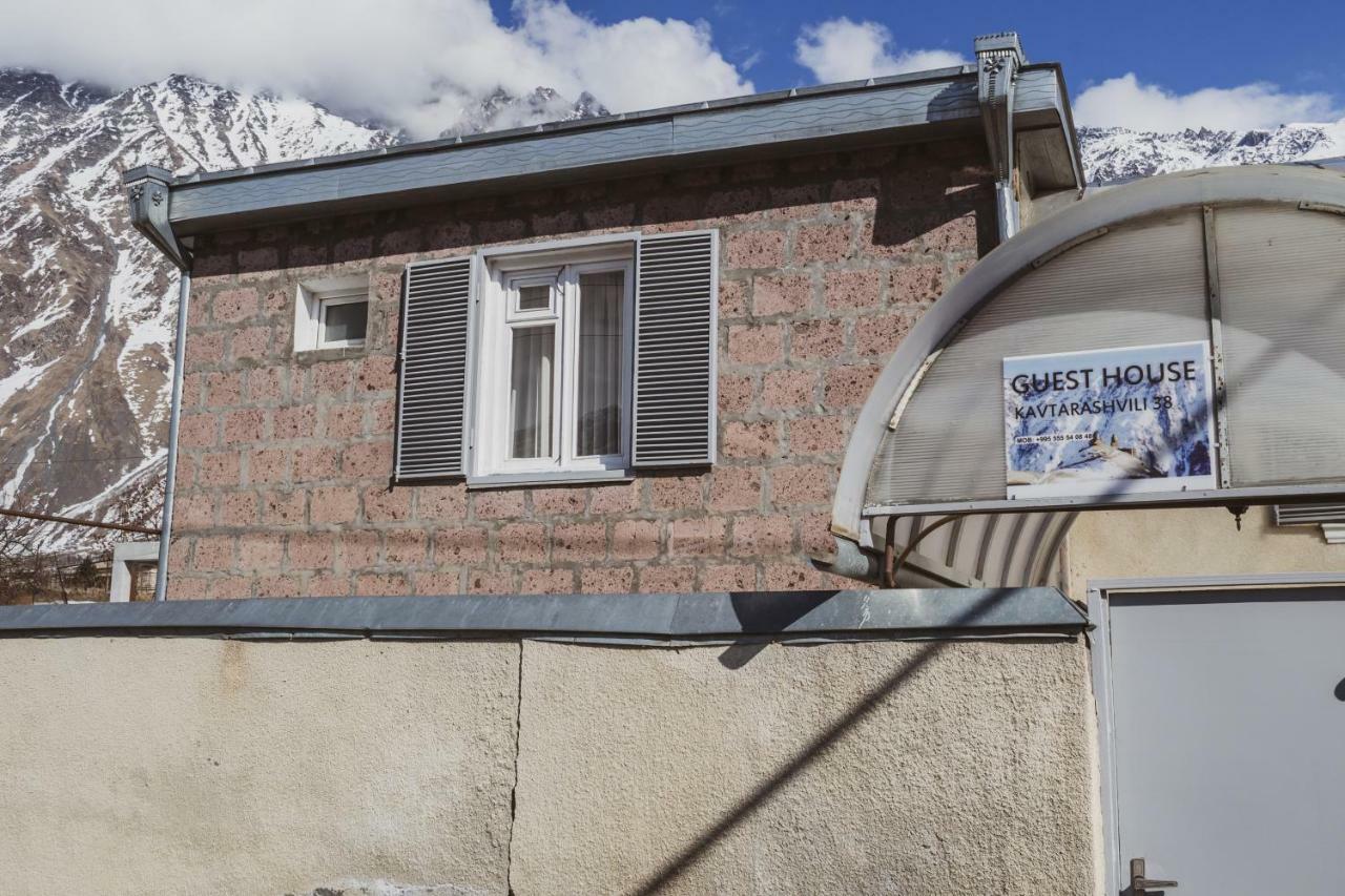 Guest House Kavtarashvili 38 Kazbegi Exterior foto